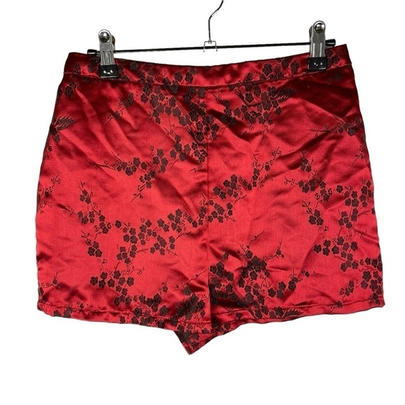Superdown Zoey Red Floral Satin Shorts S - Picture 2 of 4